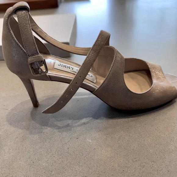 Jimmy Choo Emily 65mm Size: 38 Color: Shimmer Suede Sand - Picture 7 of 9
